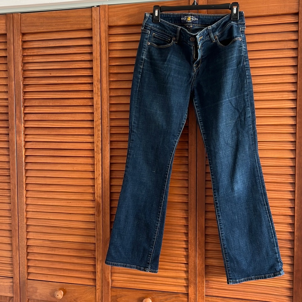 Lucky Brand Lolita boot cut jeans. Size 6/28. Good condition.